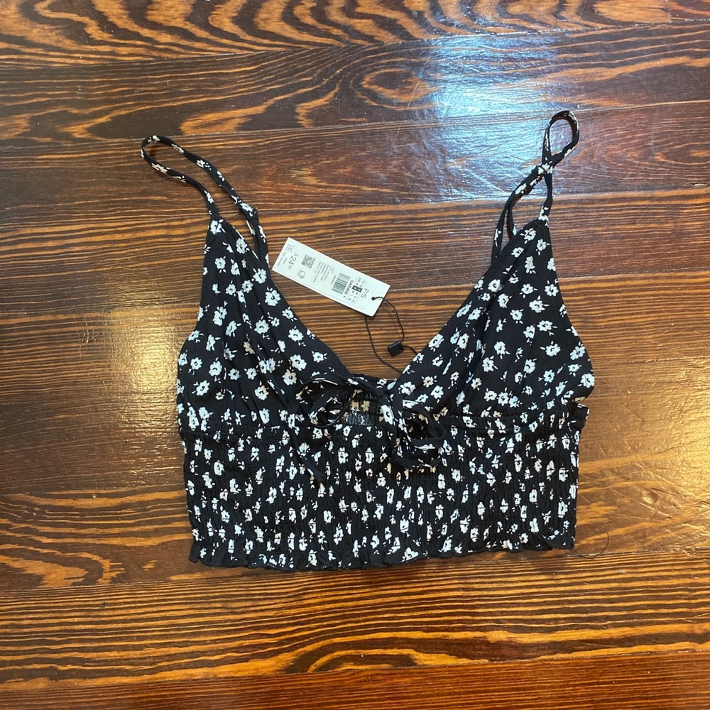 garage kyla keyhole smocked cami